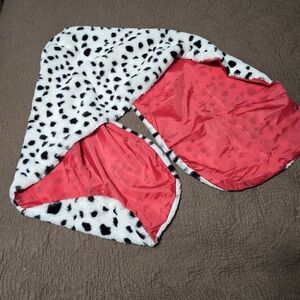 Cruella Deville Coat Costume Disney Vilian
Halloween Scarf